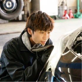 メカニックエンジニア スタッフ写真